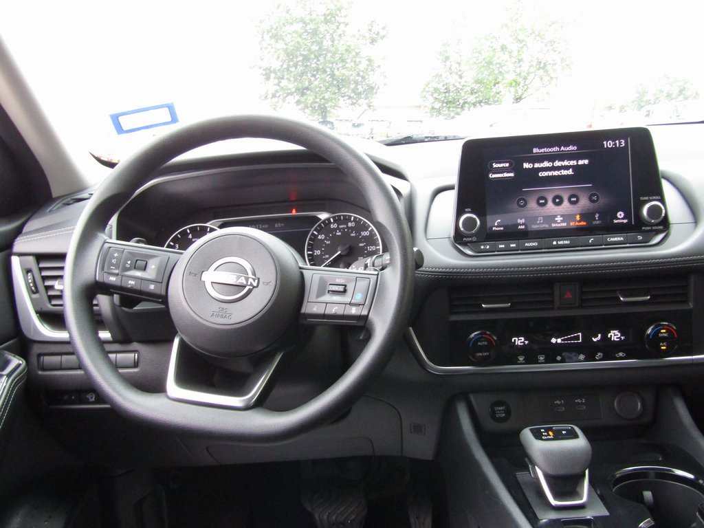 2024 Nissan Rogue SV photo 4
