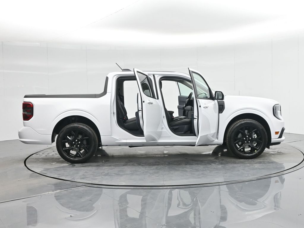 2025 Ford Maverick Lobo Standard