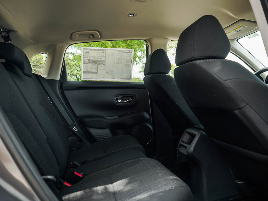2026 Honda HR-V LX photo 11