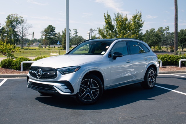 2023 Mercedes-Benz GLC GLC 300's photo