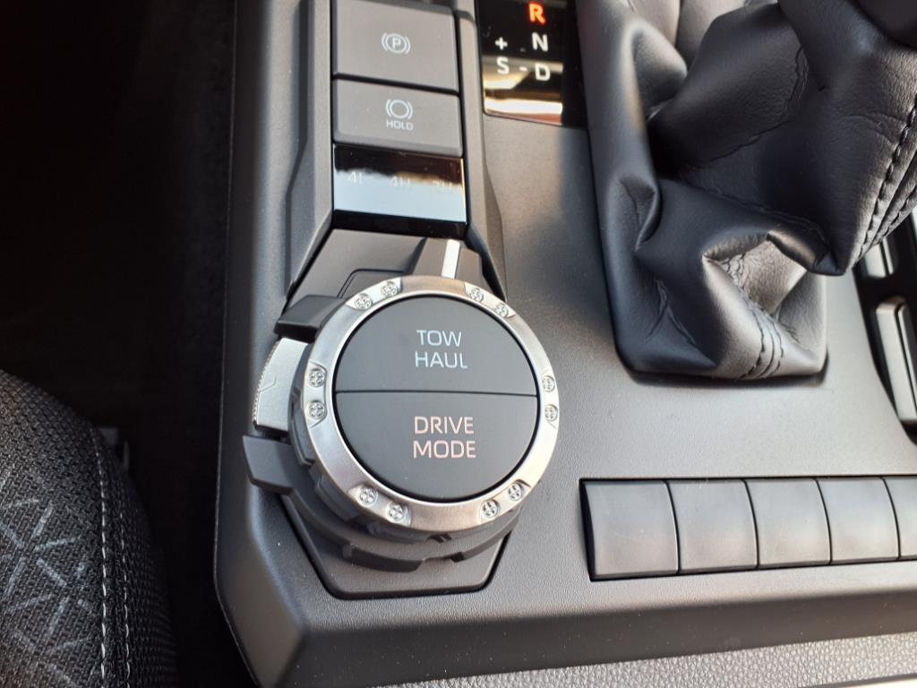 2025 Toyota 4Runner SR5 photo 20