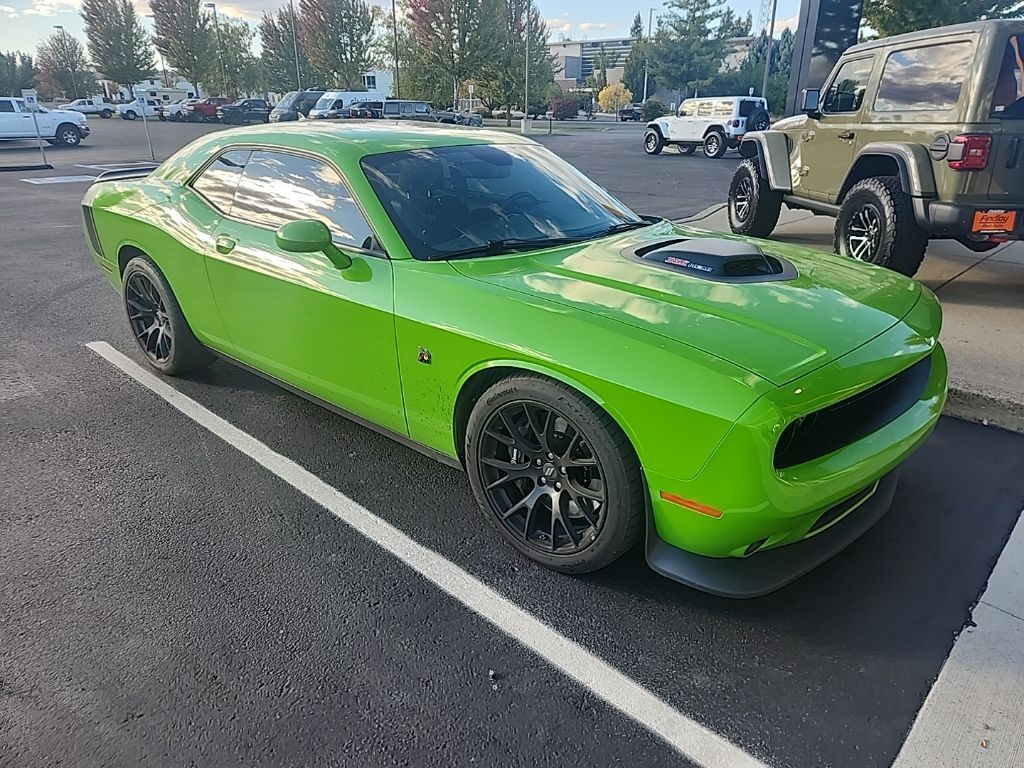 2017 Dodge Challenger R/T 392 photo 2