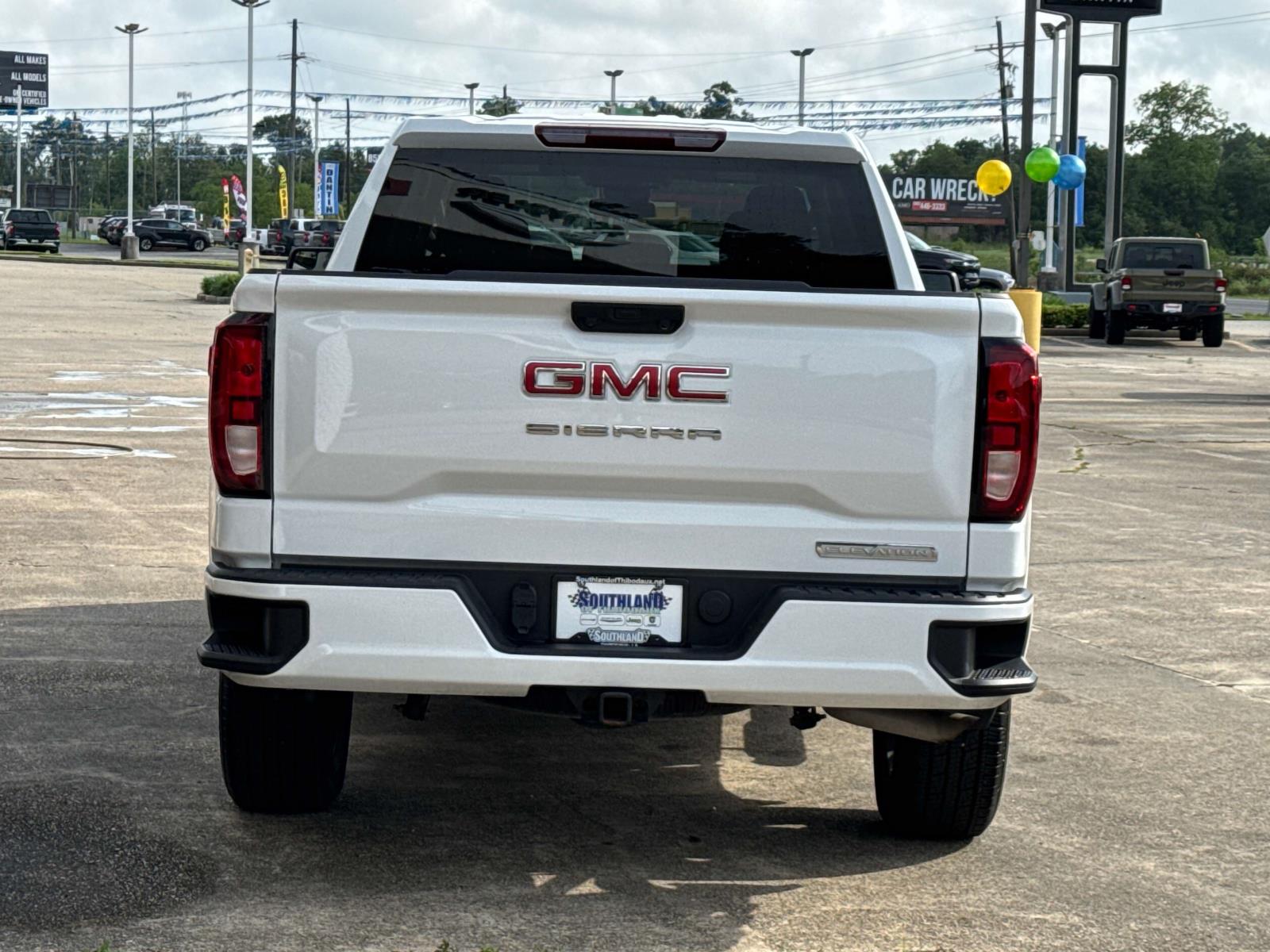 2024 Gmc Sierra 1500 Elevation photo 3