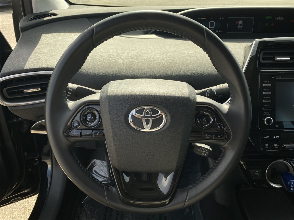 2021 Toyota Prius Prime LE photo 11