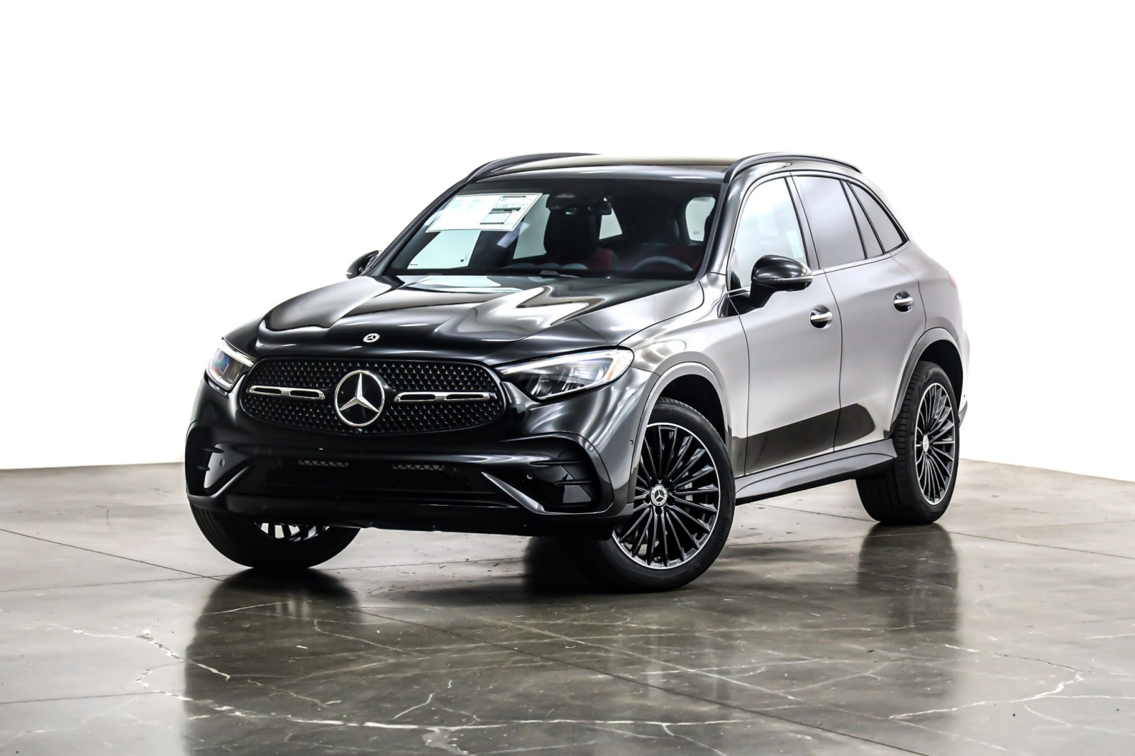 2026 Mercedes-Benz GLC Base's photo