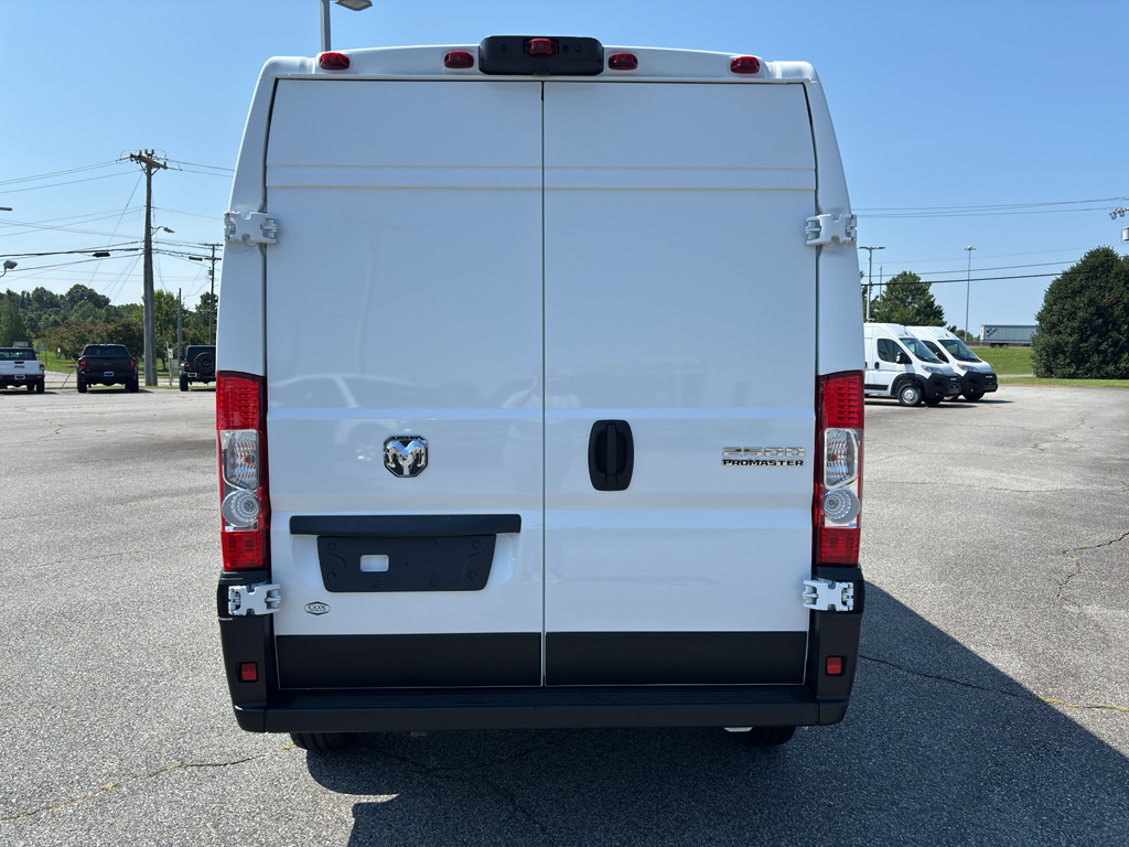 2025 Ram ProMaster 2500 photo 2