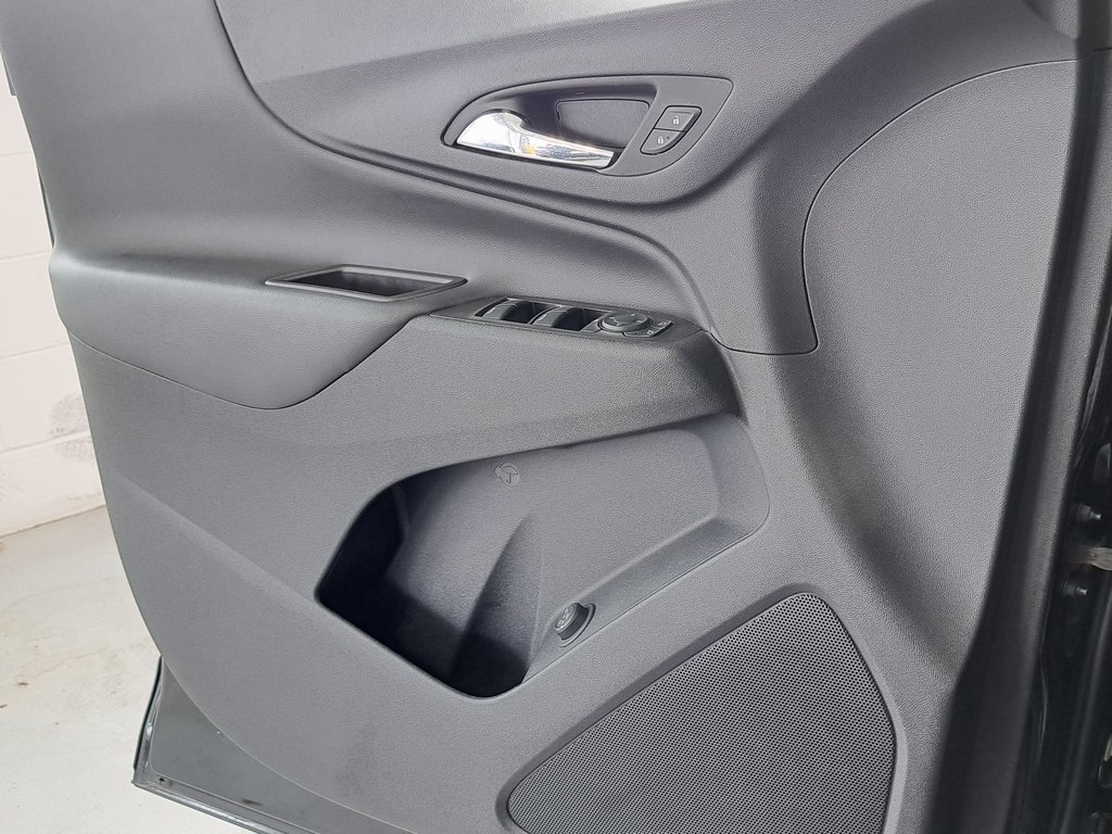 2022 Chevrolet Equinox LT photo 22