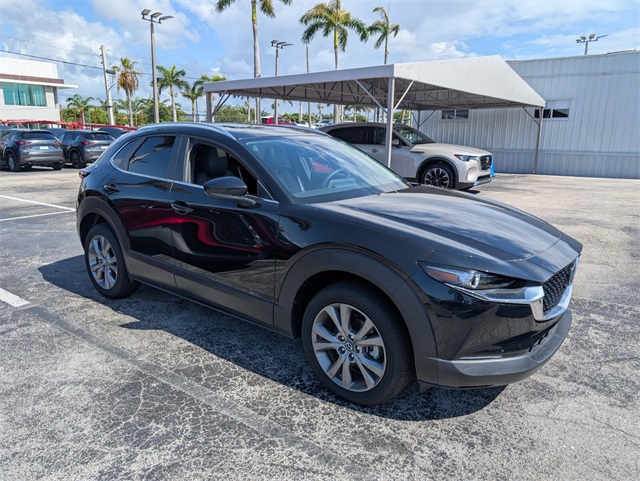 2024 Mazda CX-30 2.5 S Preferred photo 2