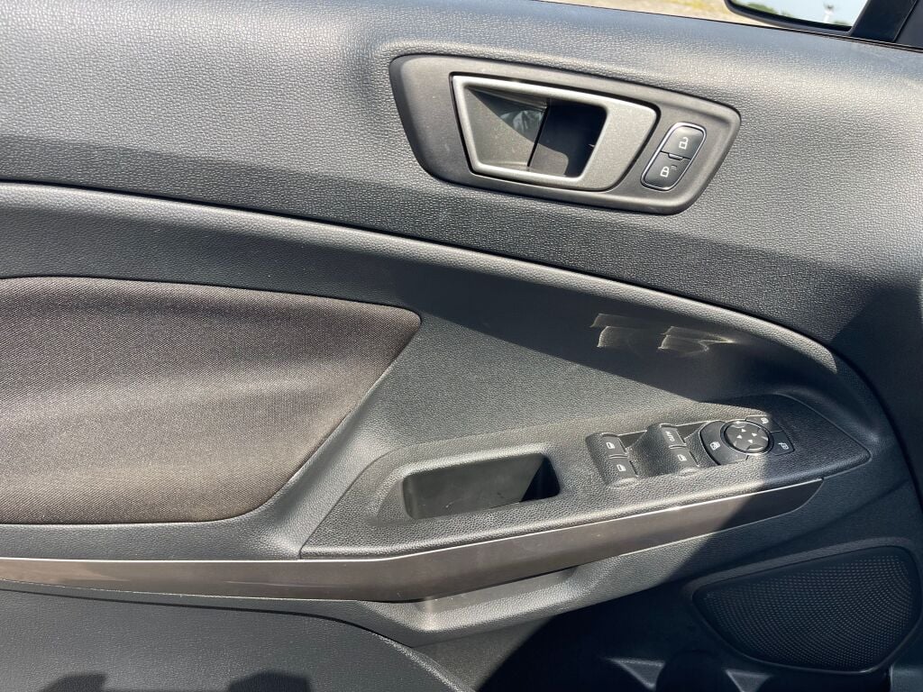 2022 Ford EcoSport SE photo 10