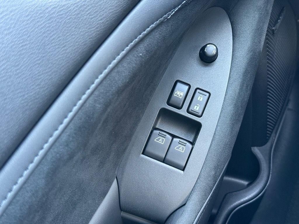 New 2025 White Nissan NISMO image 15