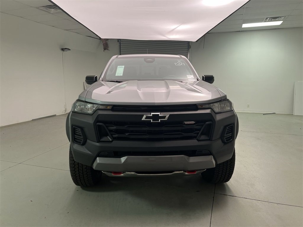 2026 Chevrolet Colorado Trail Boss photo 2