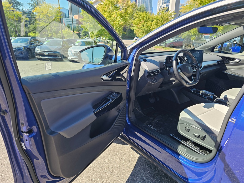 2022 Volkswagen ID.4 Pro S photo 21