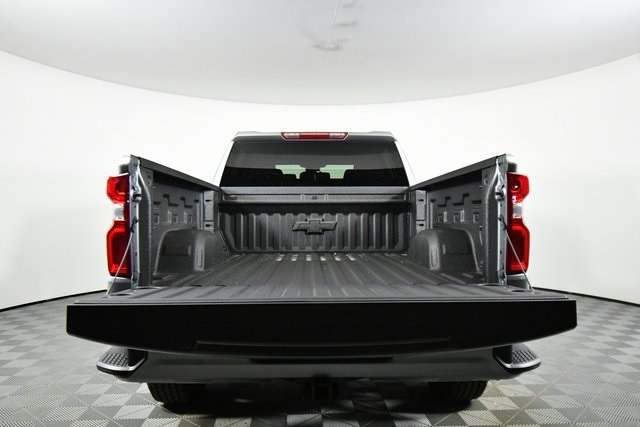 2025 Chevrolet Silverado 1500 RST photo 18