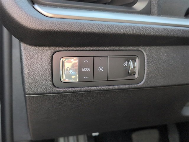 2026 Chevrolet Traverse photo 9
