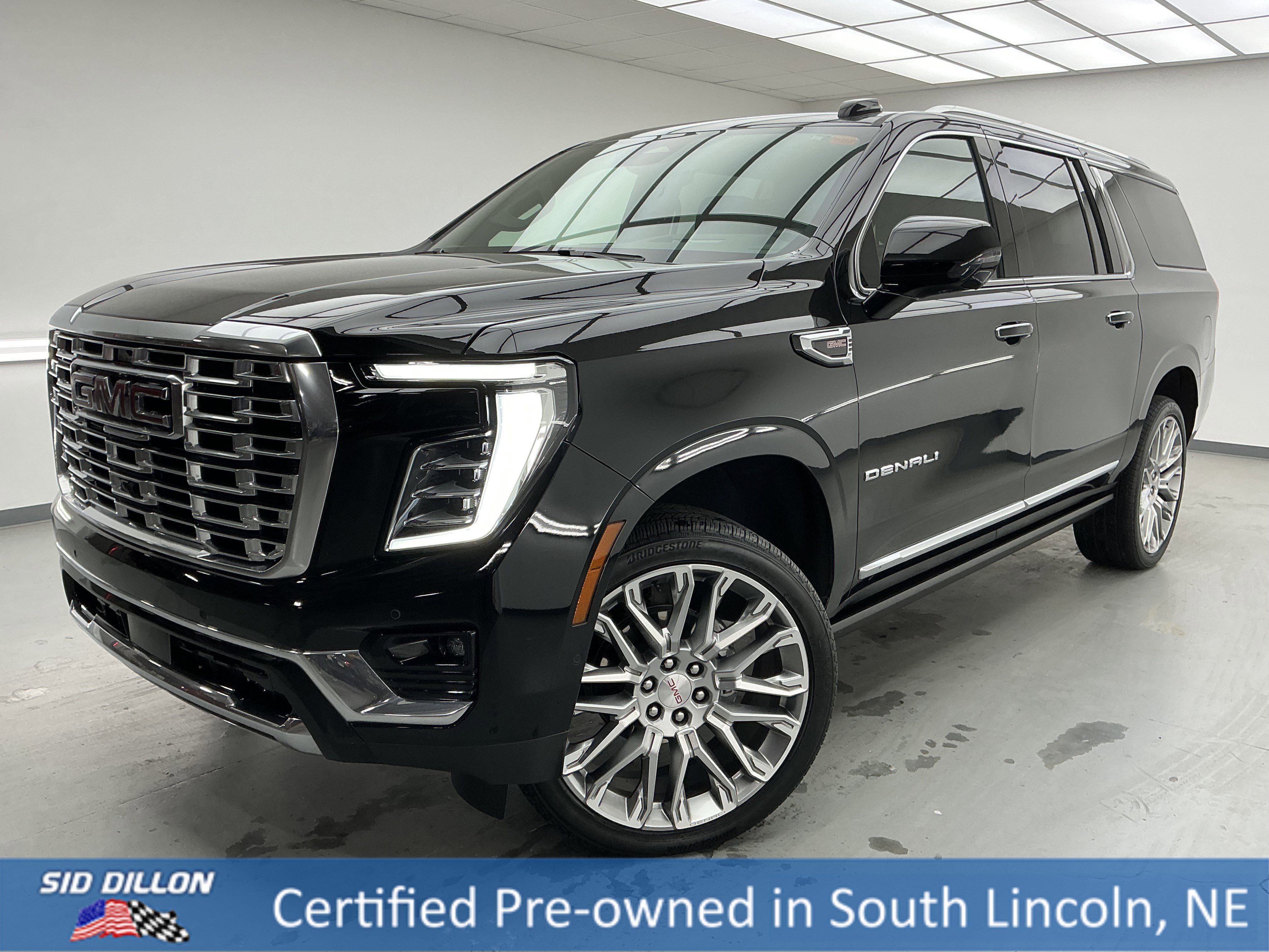 2025 GMC Yukon XL Denali's photo