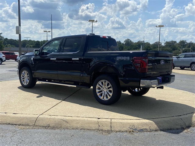 2025 Ford F-150 Lariat photo 4