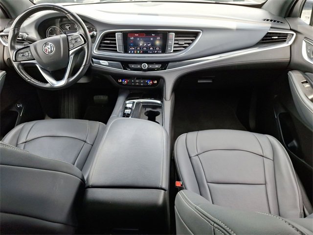 2023 Buick Enclave Essence photo 10