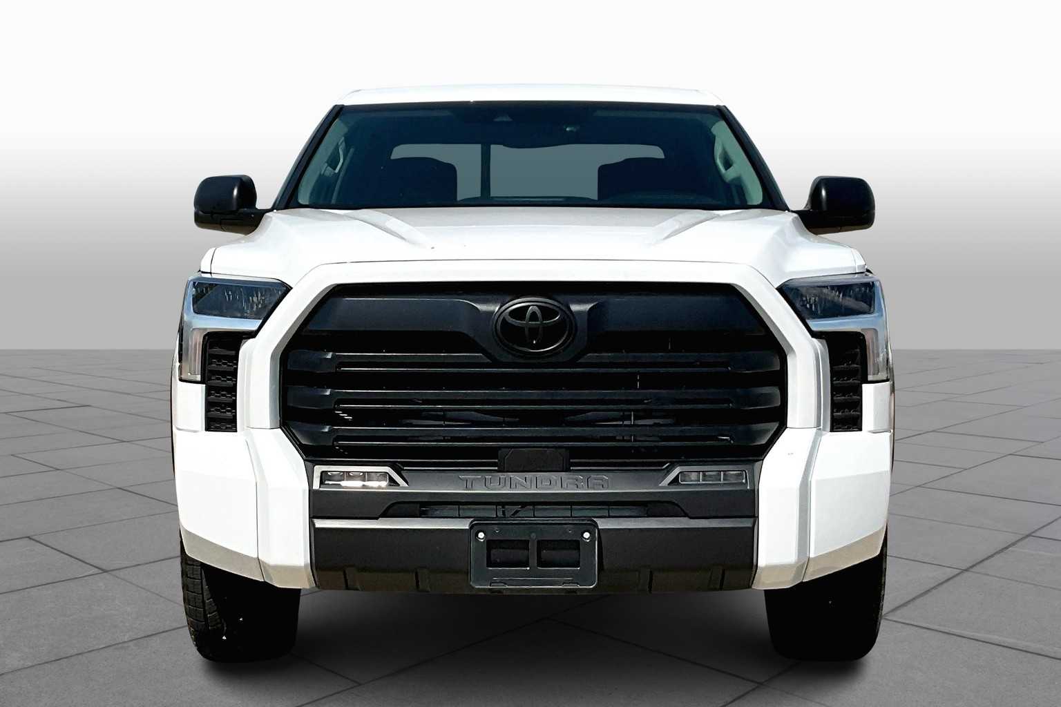 2024 Toyota Tundra SR5 photo 3