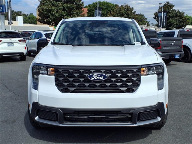 2025 Ford Maverick XLT photo 2