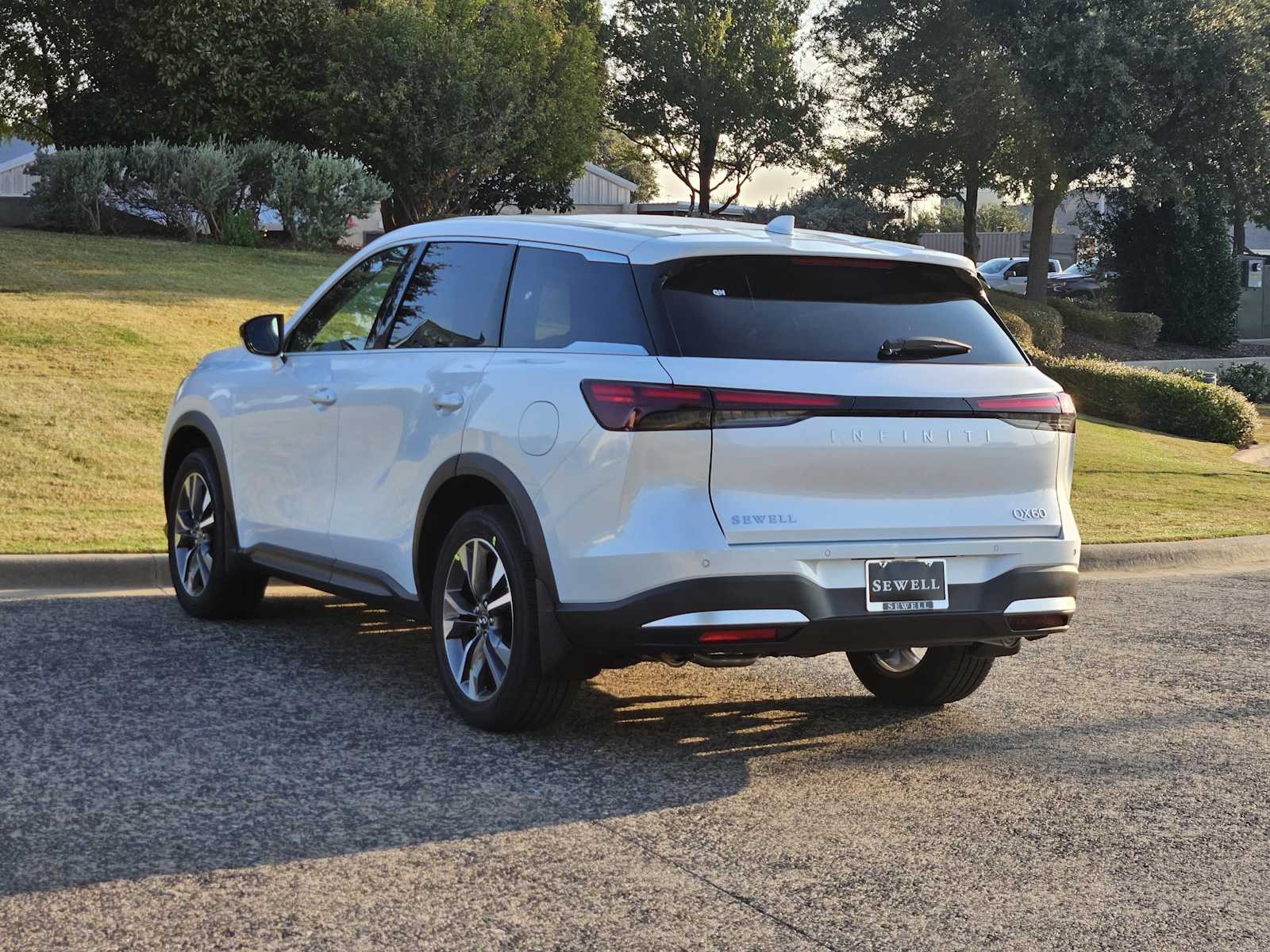 2026 Infiniti QX60 Pure photo 3