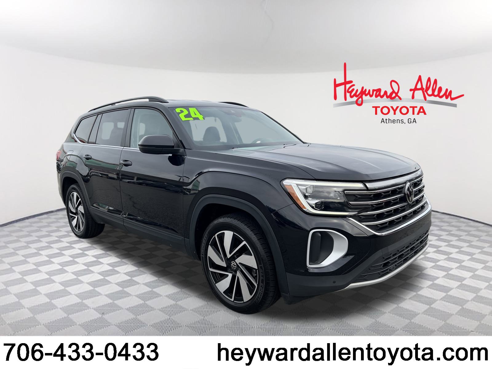 2024 Volkswagen Atlas SE w/Tech's photo