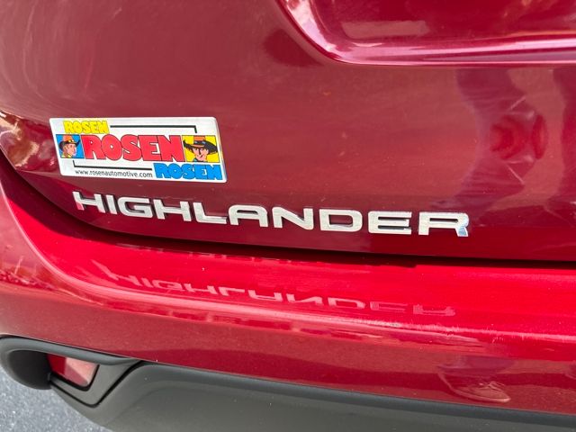 2021 Toyota Highlander XLE photo 40