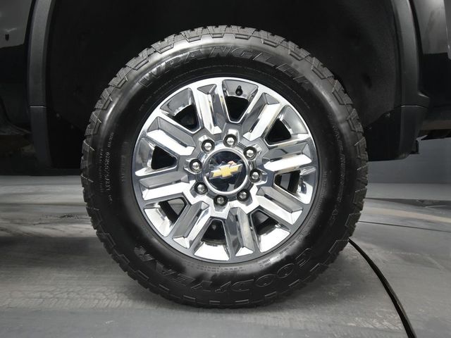 2024 Chevrolet Silverado 3500HD High Country photo 9