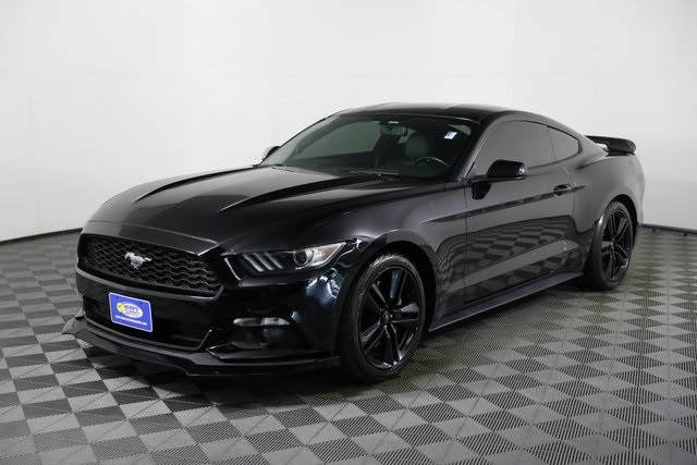 2017 Ford Mustang EcoBoost photo 2