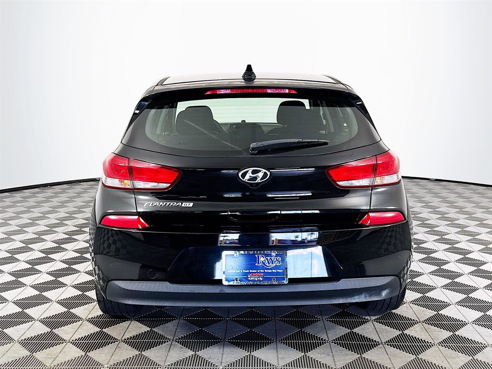 2020 Hyundai Elantra GT Base photo 6