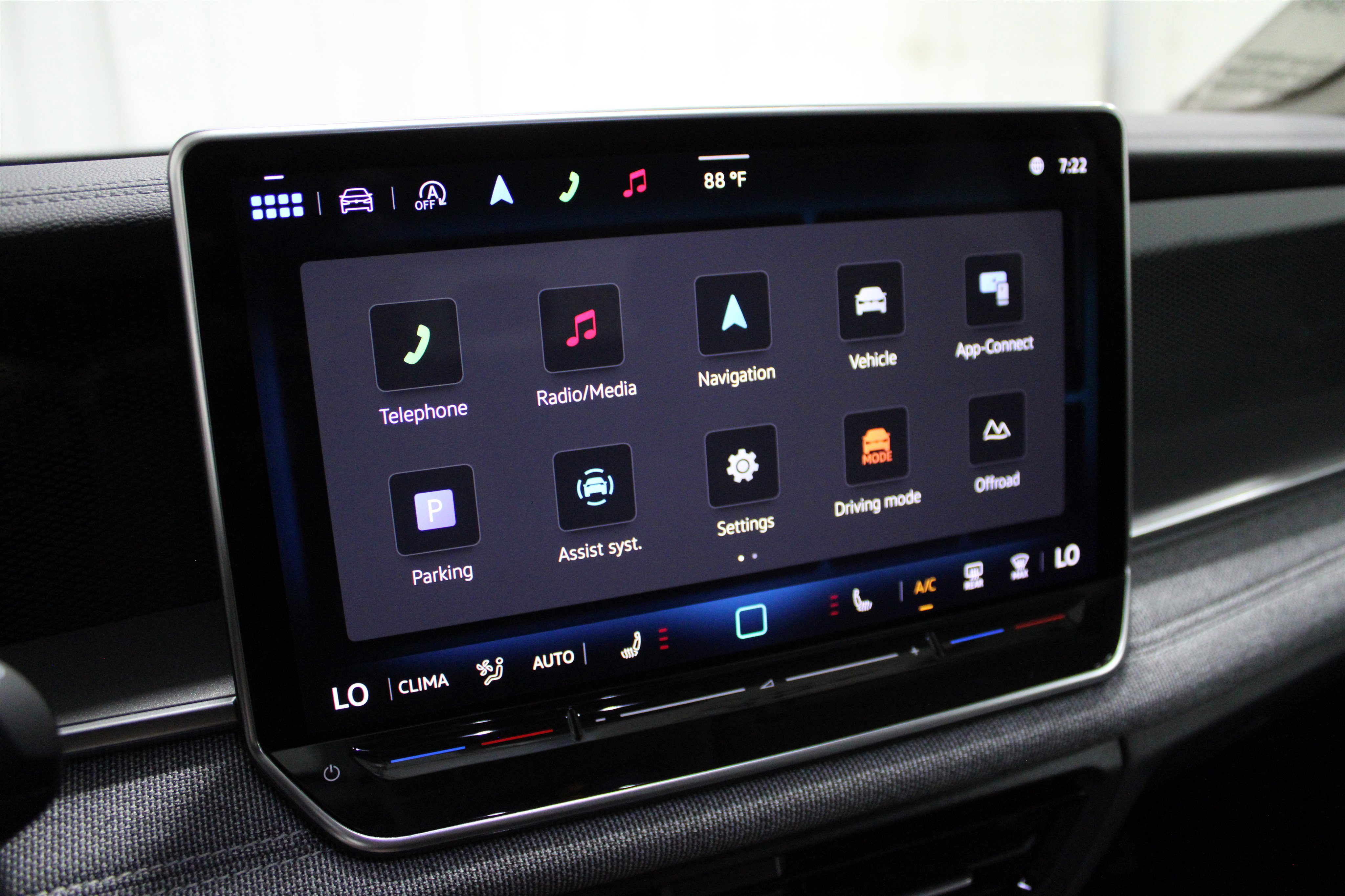 2025 Volkswagen Tiguan S photo 4