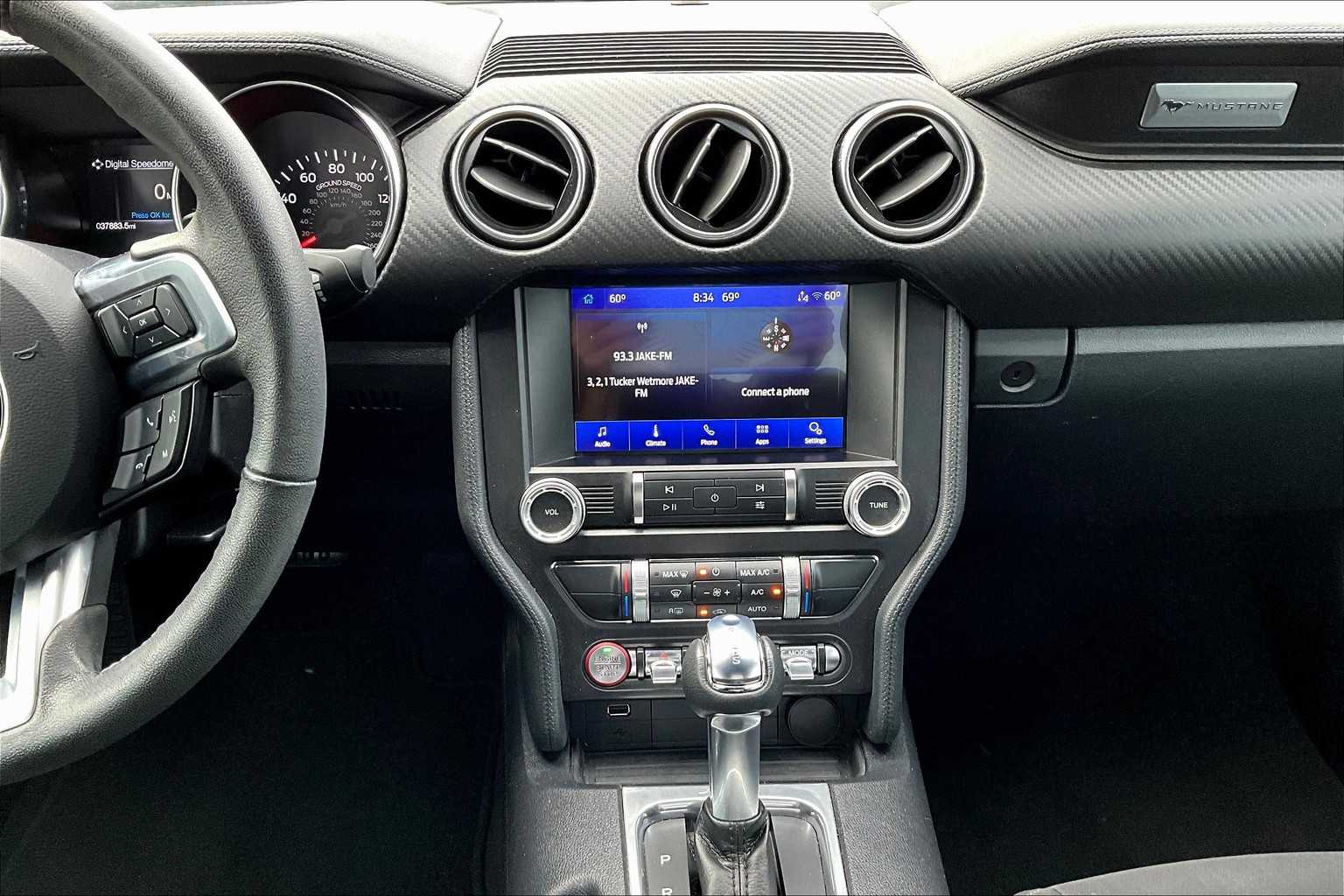 2021 Ford Mustang EcoBoost photo 7