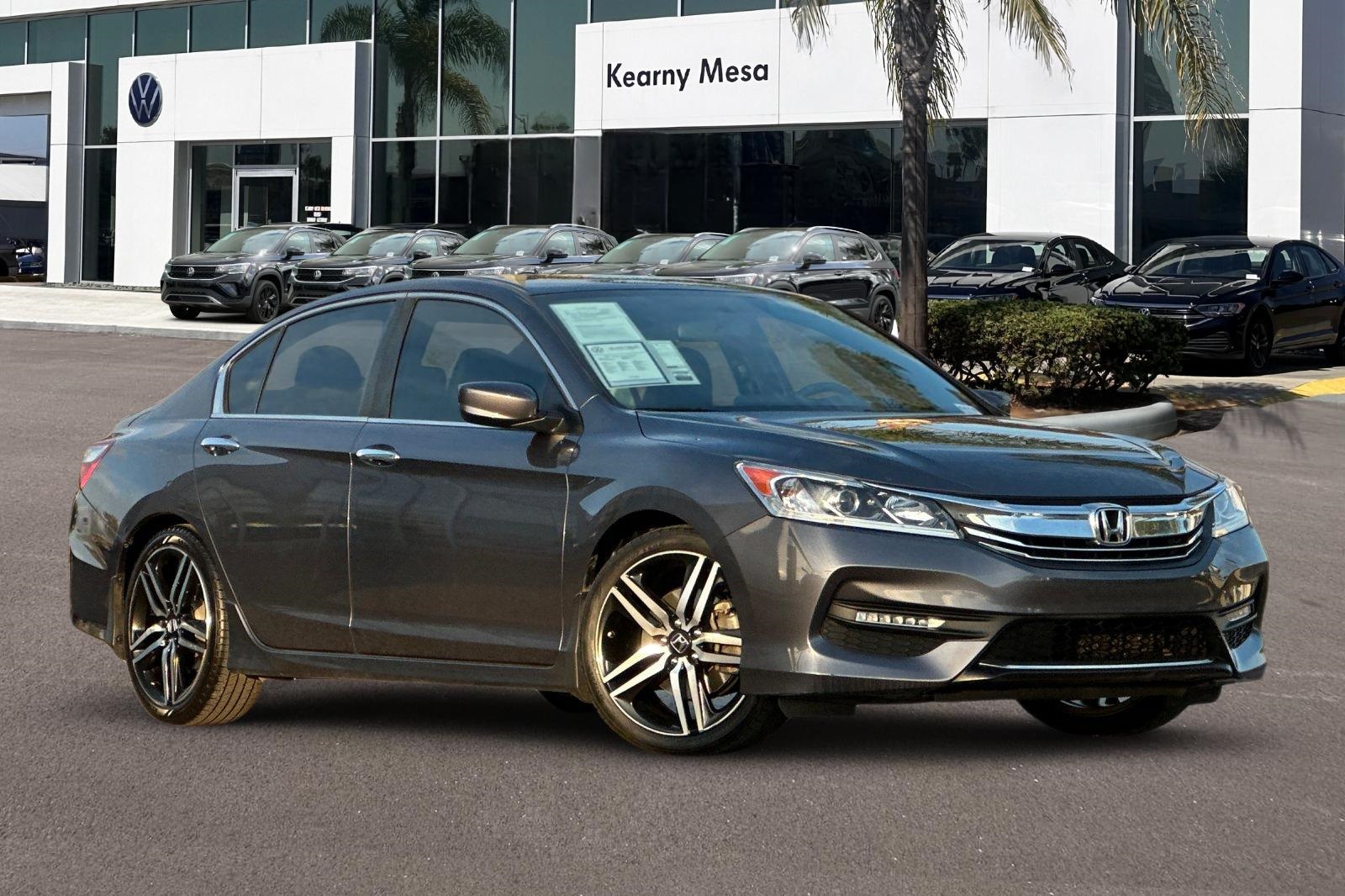 2017 Honda Accord Sport photo 2