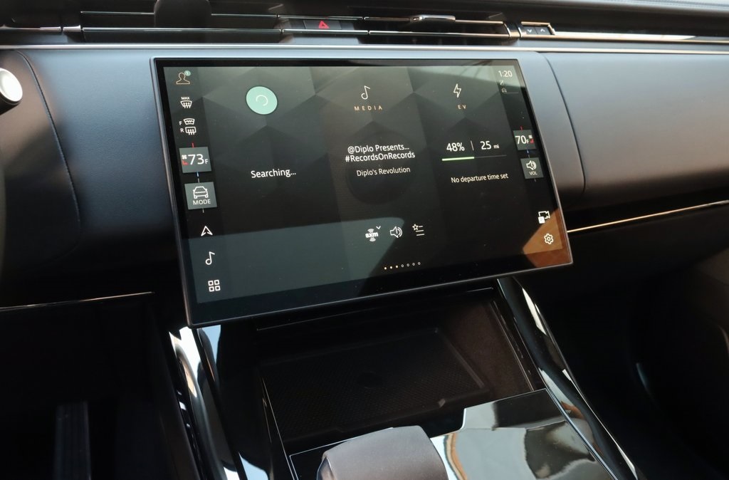 2025 LAND ROVER RANGE ROVER SPORT - Image 17