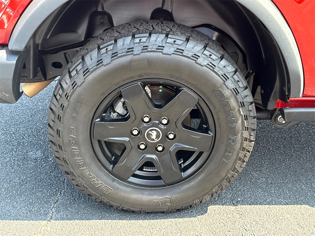 2024 Ford Bronco Black Diamond photo 15