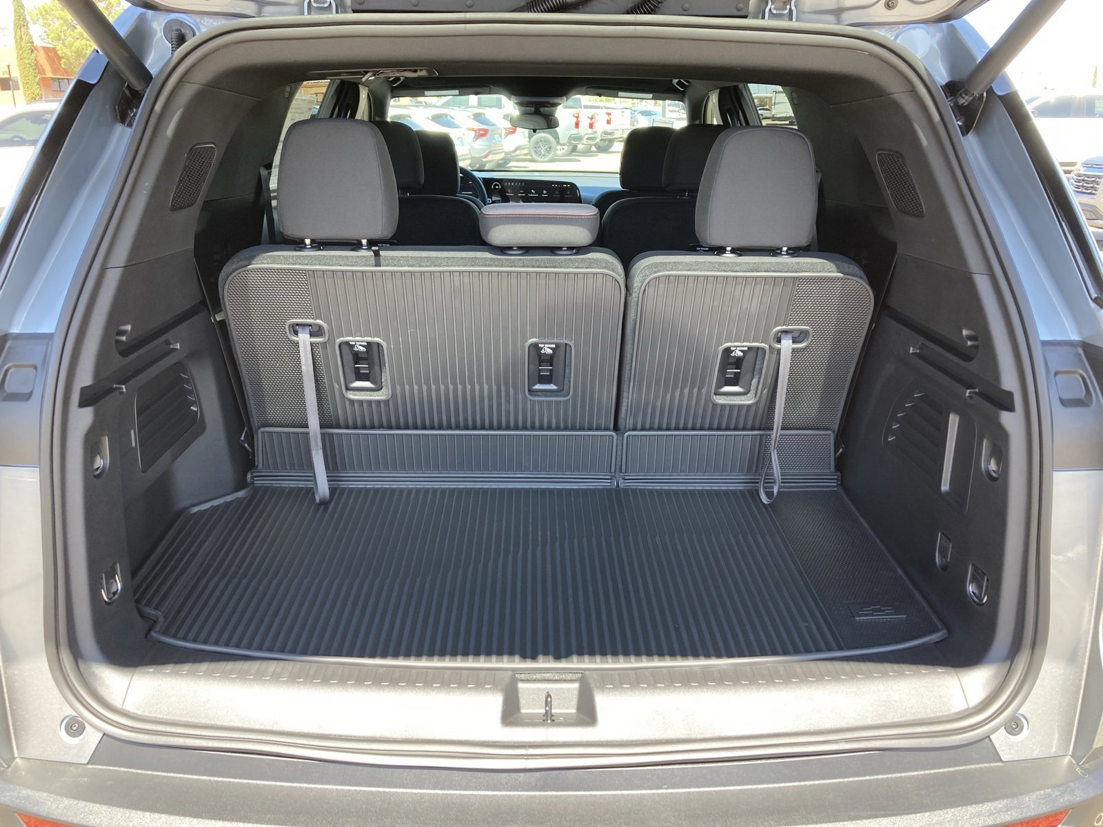 2026 Chevrolet Traverse photo 37