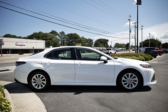 2023 Toyota Camry LE photo 11