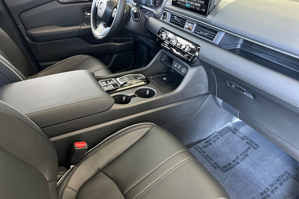 2025 Honda Pilot Elite photo 19