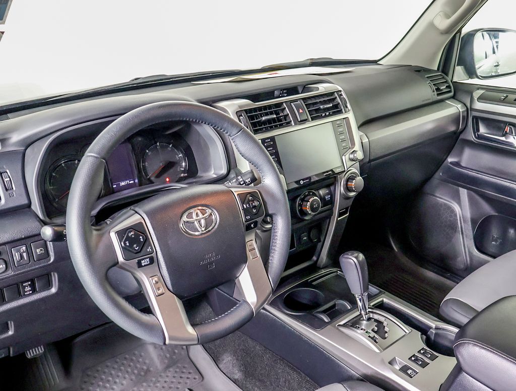2021 Toyota 4Runner SR5 Premium photo 7