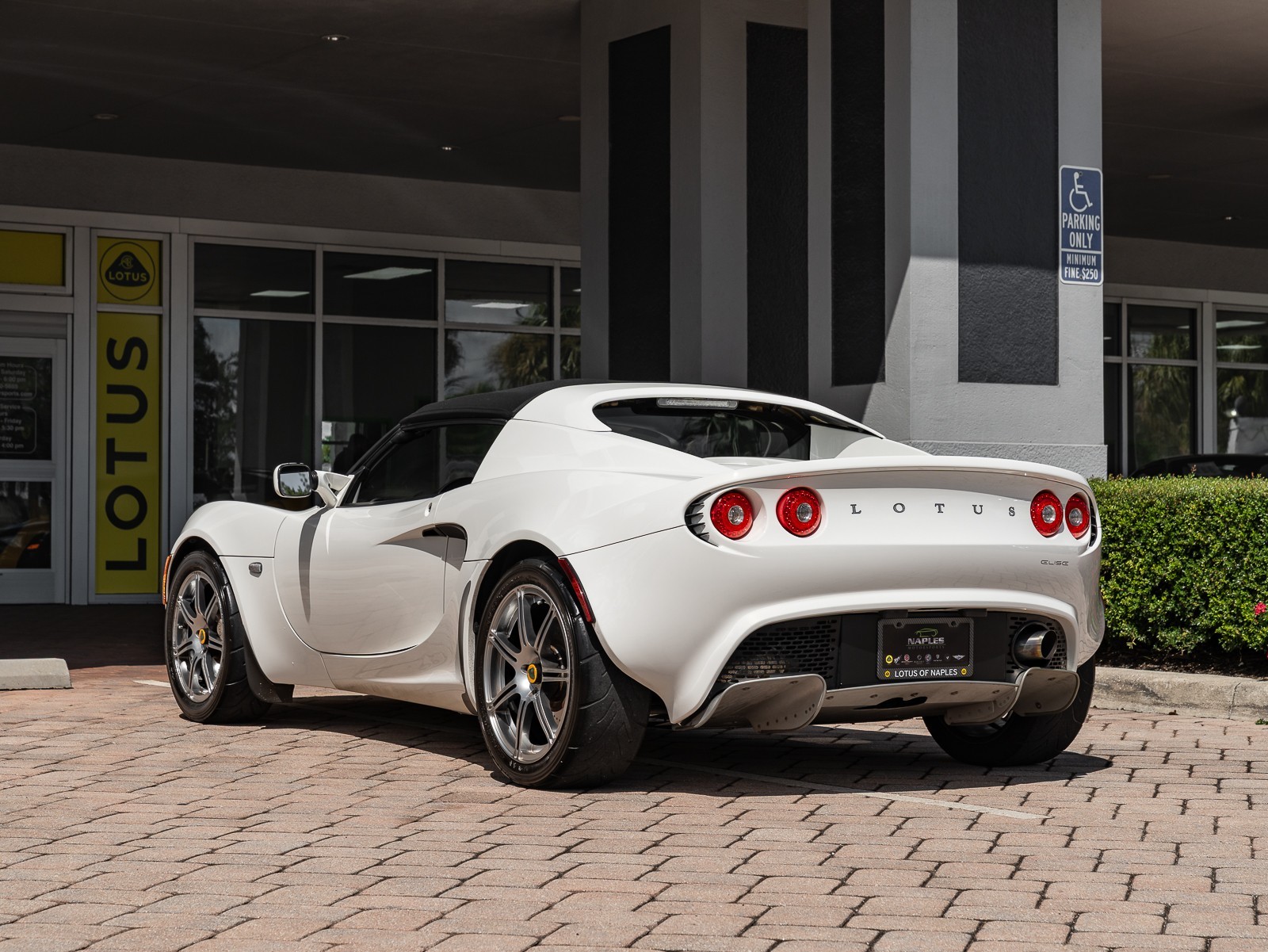 2006 Lotus Elise photo 33