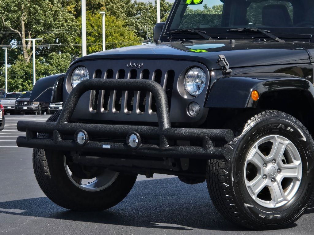 2016 Jeep Wrangler Sport photo 2