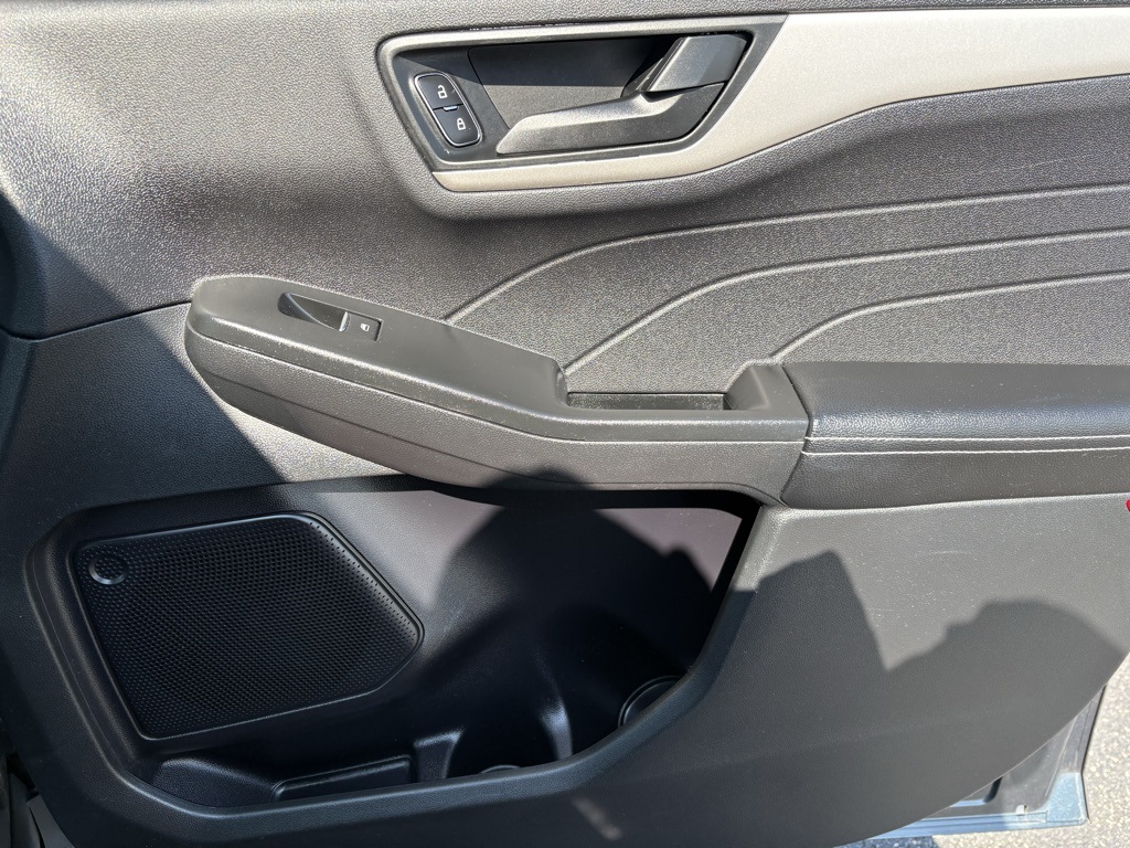 2022 Ford Escape SE photo 24