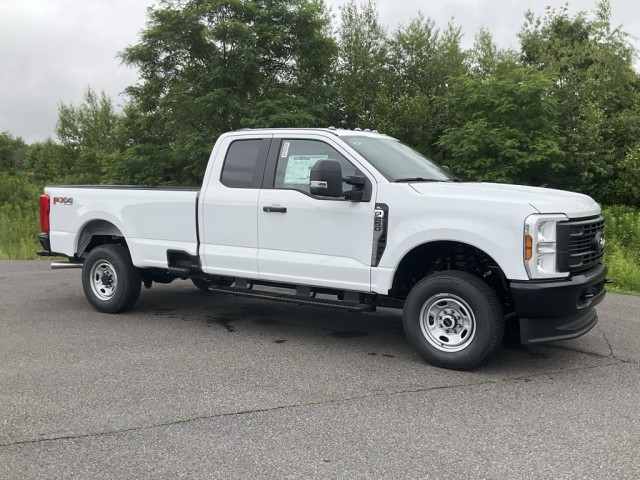 2025 Ford Super Duty F-250® XL
