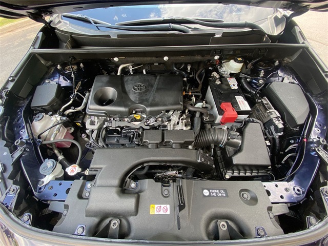 2021 Toyota RAV4 XLE photo 16