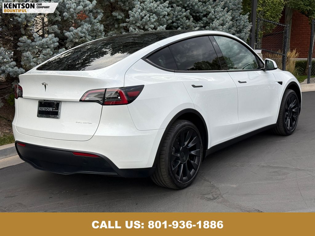 2023 Tesla Model Y Long Range photo 7