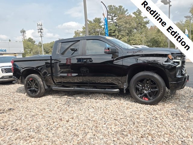 2022 Chevrolet Silverado RST photo 12