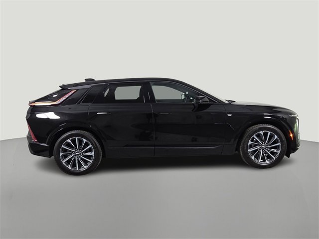 2024 Cadillac Lyriq Sport photo 4