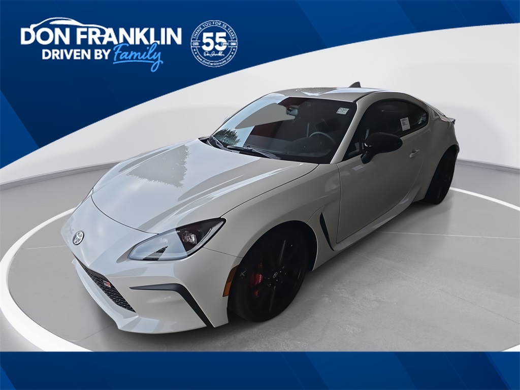 2025 Toyota GR86 Premium's photo