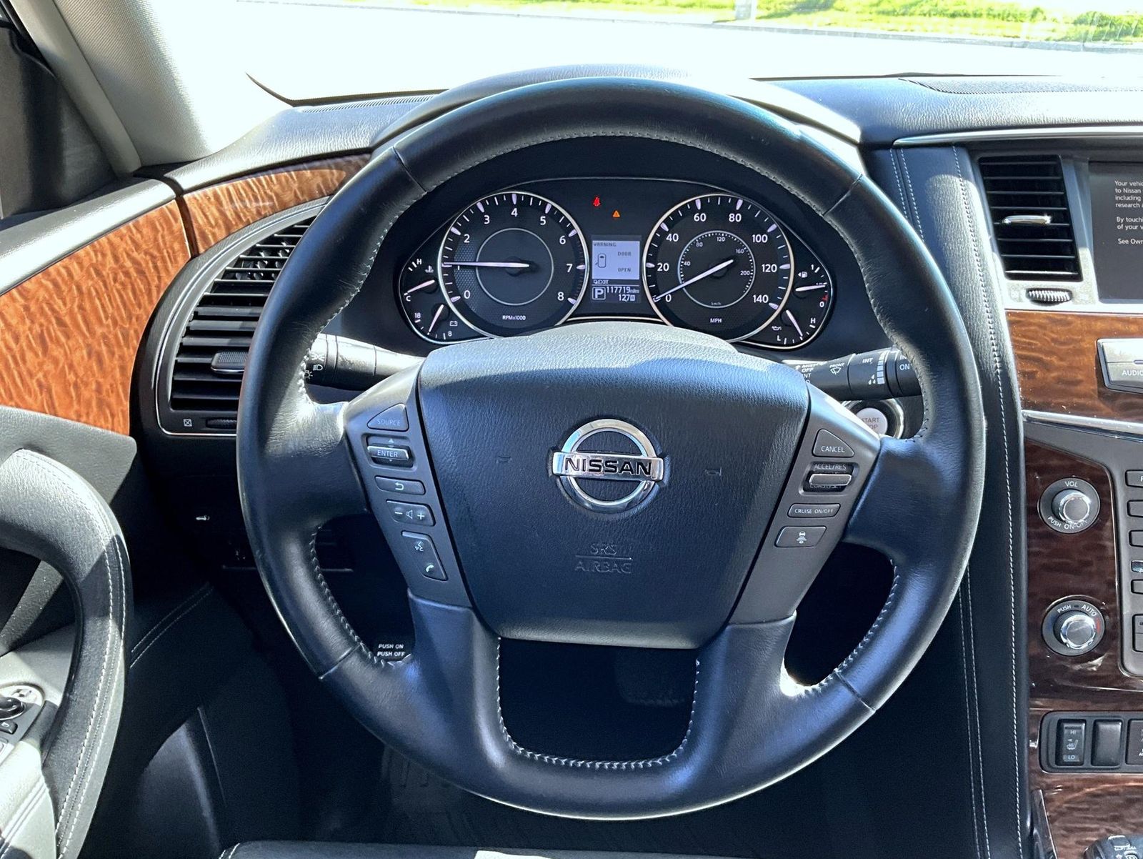 2019 Nissan Armada SV photo 9