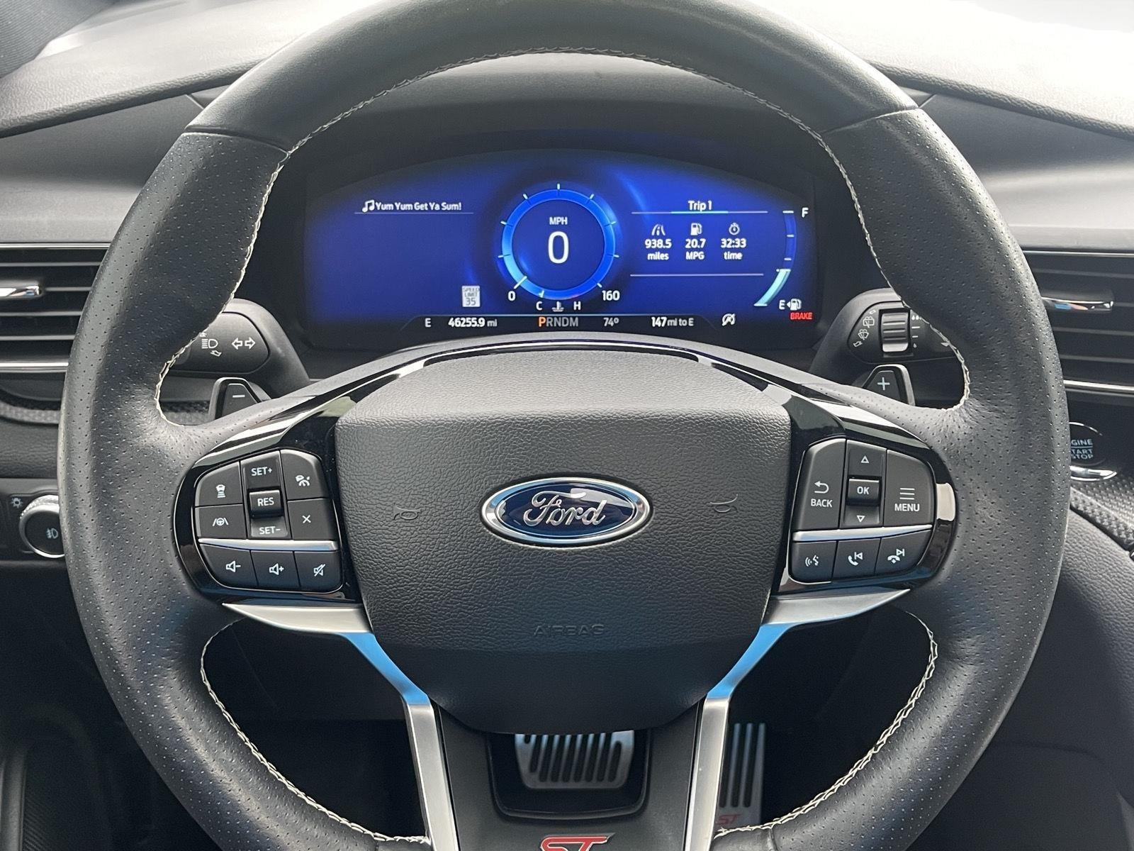 2022 Ford Explorer ST photo 22
