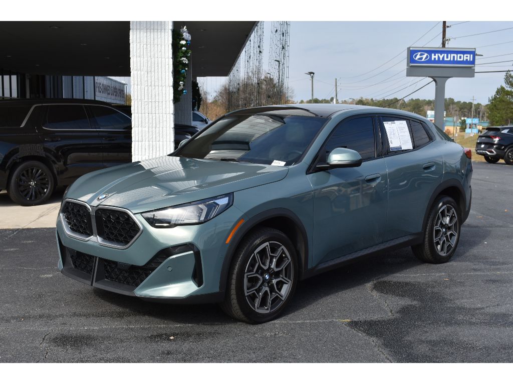 2025 BMW X2 28i's photo